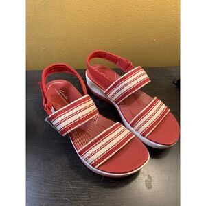 Clarks Women's Arla Stroll Slingback Cherry Res White Combo Size 9